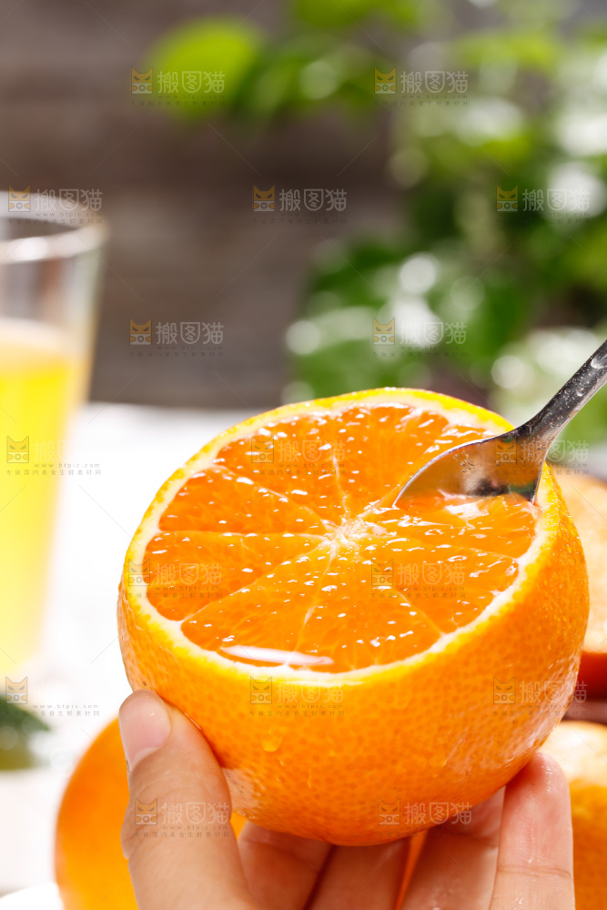 浅底上的爱媛果冻橙