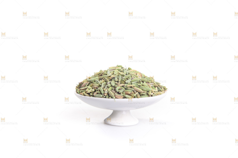 白底上的小茴香籽