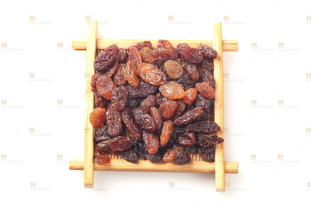 白底上的红玫瑰葡萄干