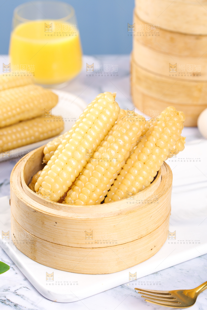 浅底上的手指糯玉米