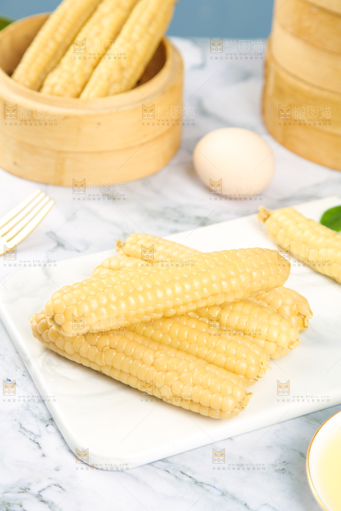 浅底上的手指糯玉米