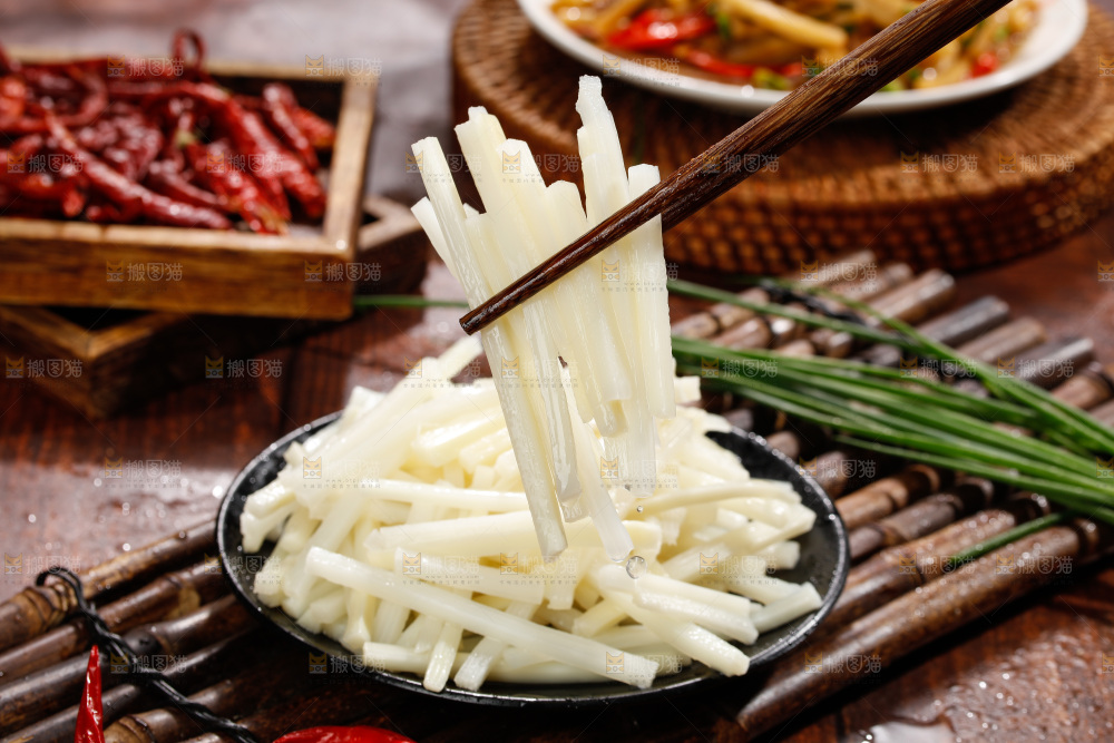 深底上的清水笋丝