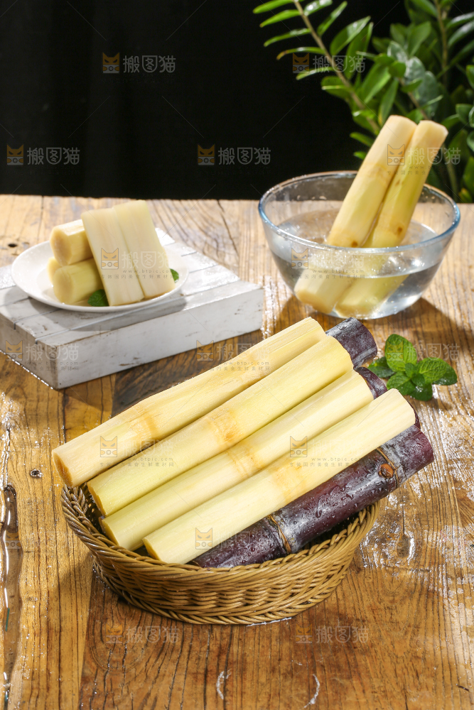 深底上的黑皮甘蔗