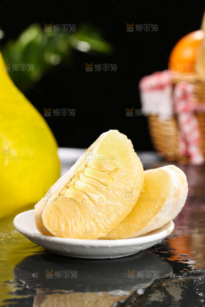 深底上的沙田柚