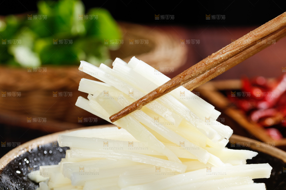 深底上的清水笋丝