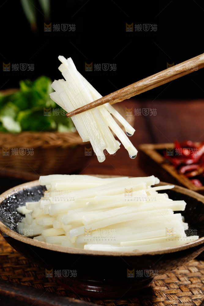 深底上的清水笋丝