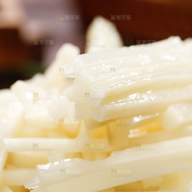 深底上的清水笋丝