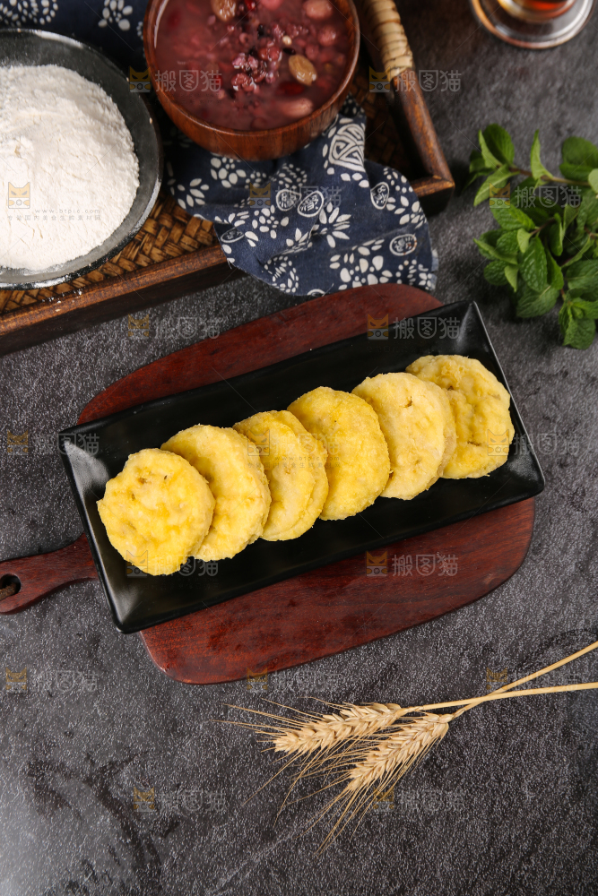 深底上的炸藕夹