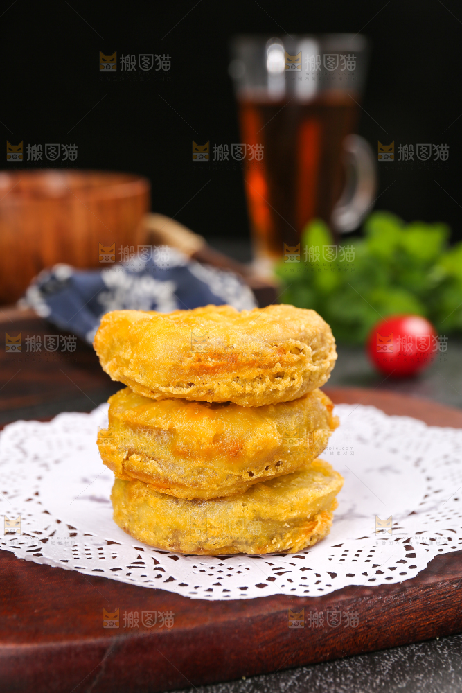 深底上的炸藕夹