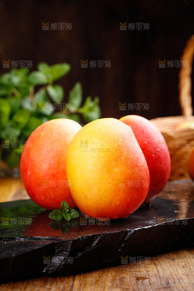 深底上的澳芒