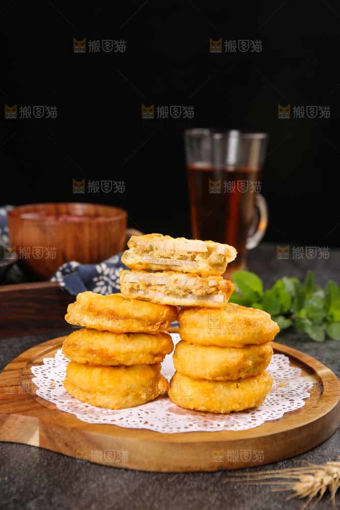 深底上的炸藕夹