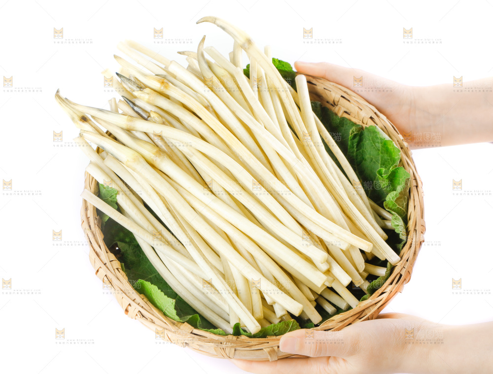 白底上的新鲜藕带