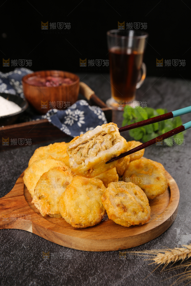 深底上的炸藕夹