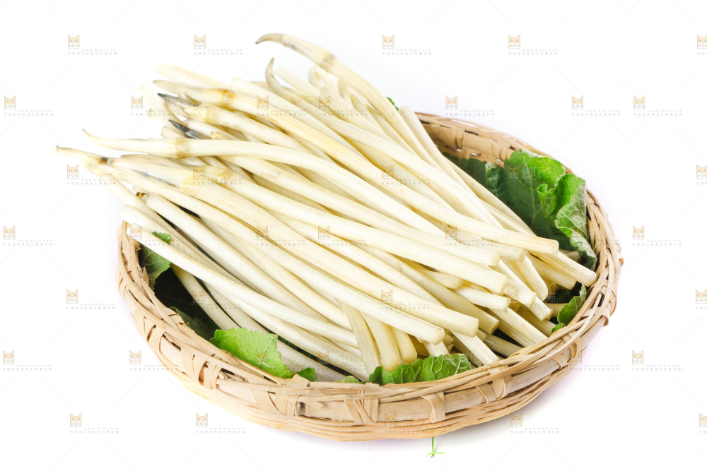 白底上的新鲜藕带