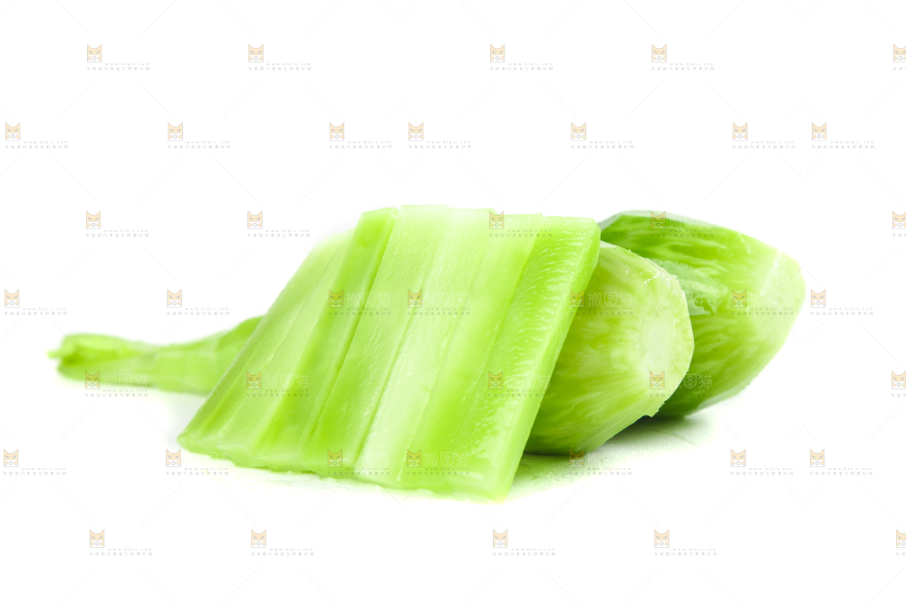 白底上的新鲜莴笋