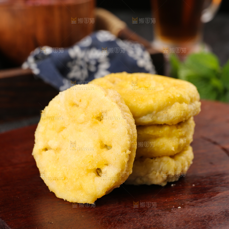 深底上的炸藕夹