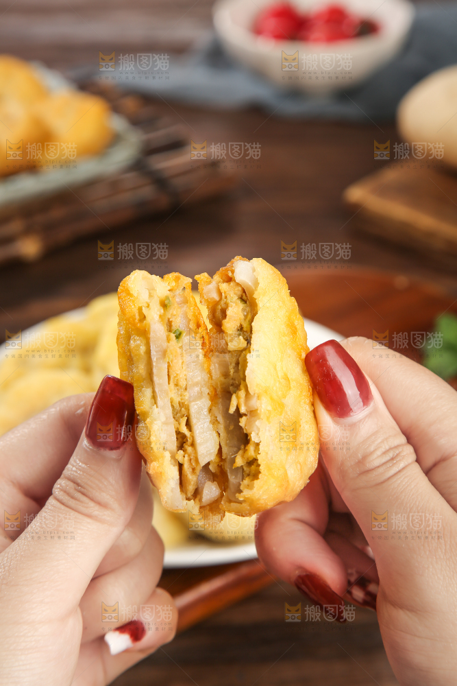 木底上的藕夹