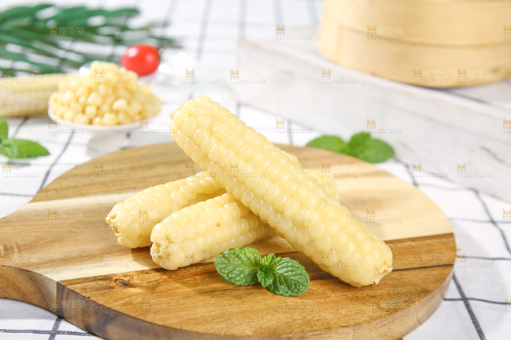 浅底上的手指糯玉米