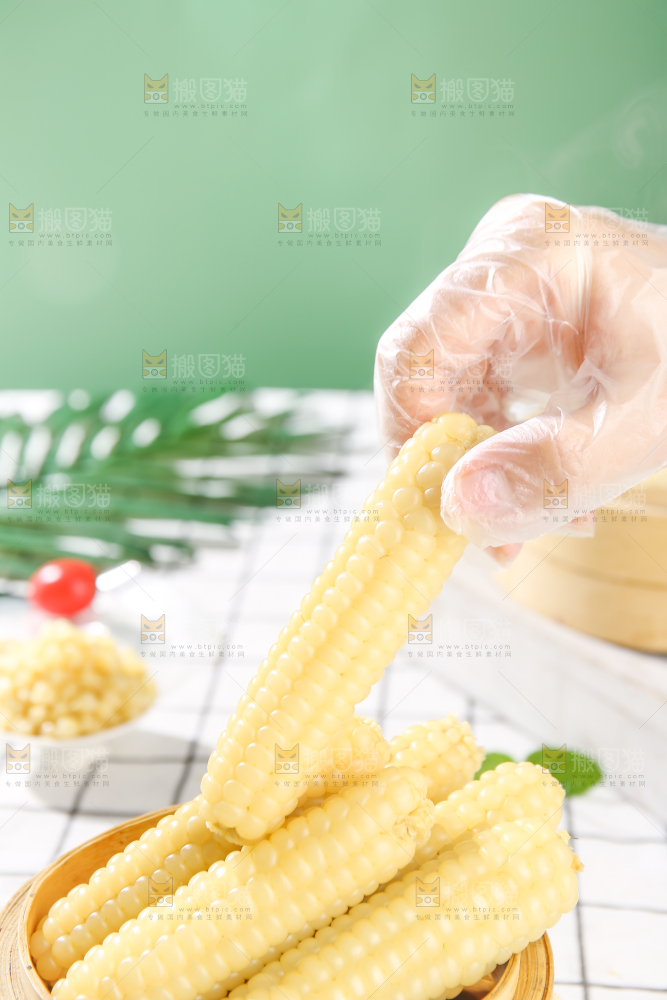 浅底上的手指糯玉米
