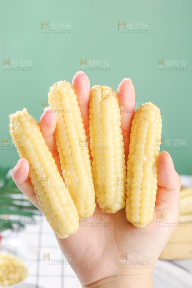浅底上的手指糯玉米