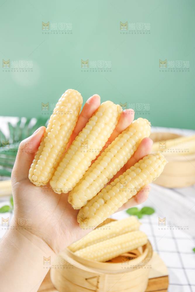 浅底上的手指糯玉米