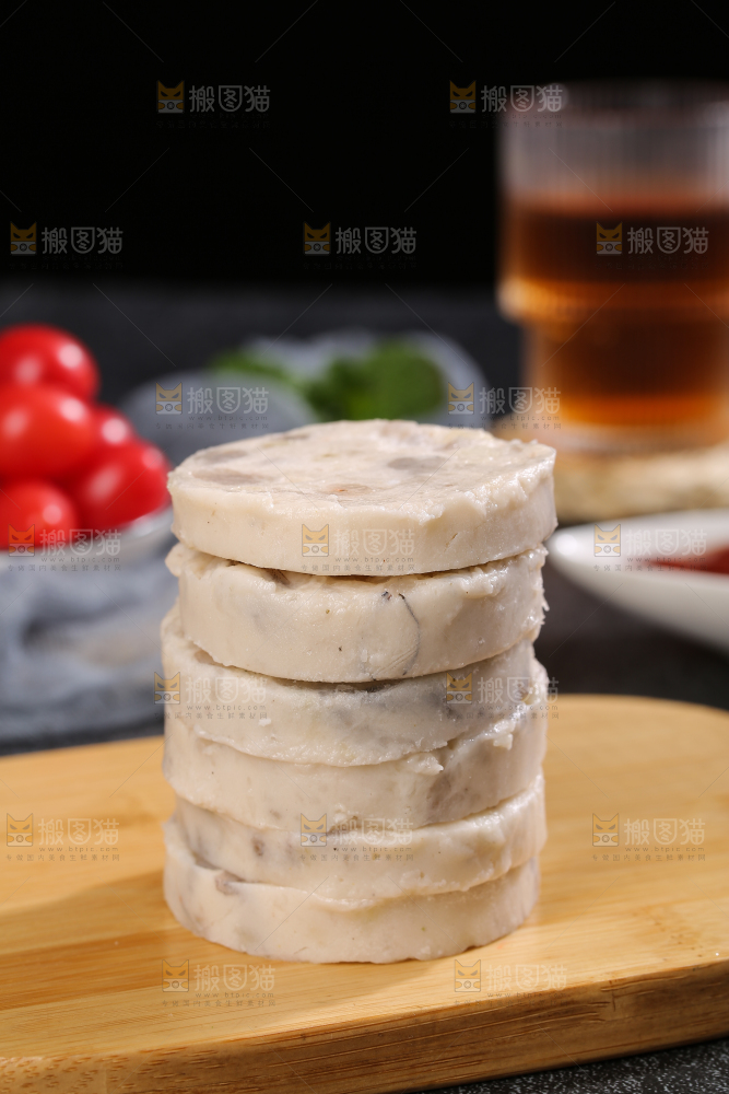 深底上的鲜虾饼