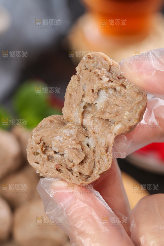 深底上的牛筋丸