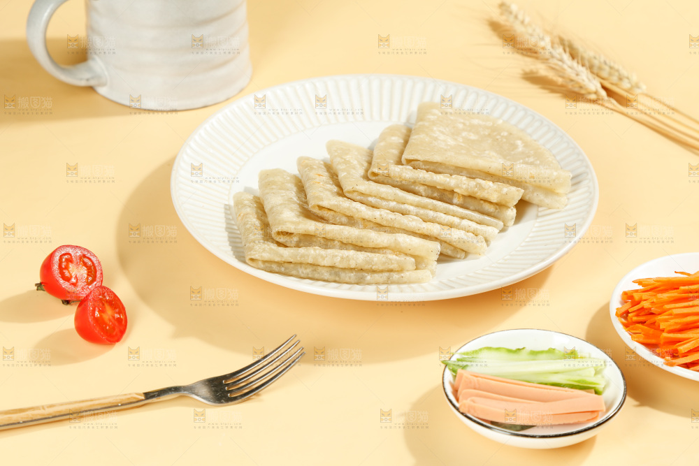 浅底上的荞麦卷饼