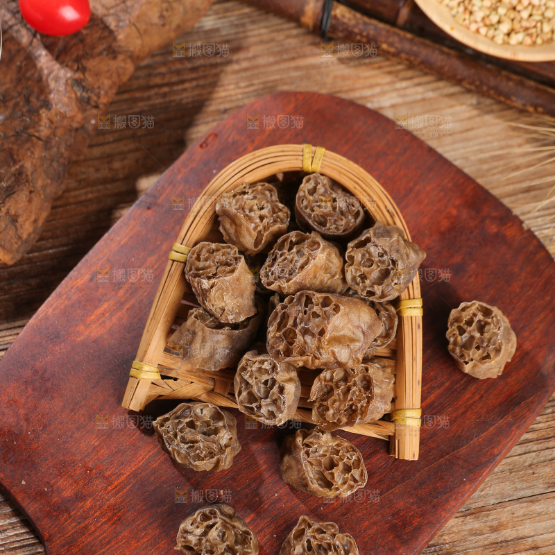 深底上的荞麦面藕