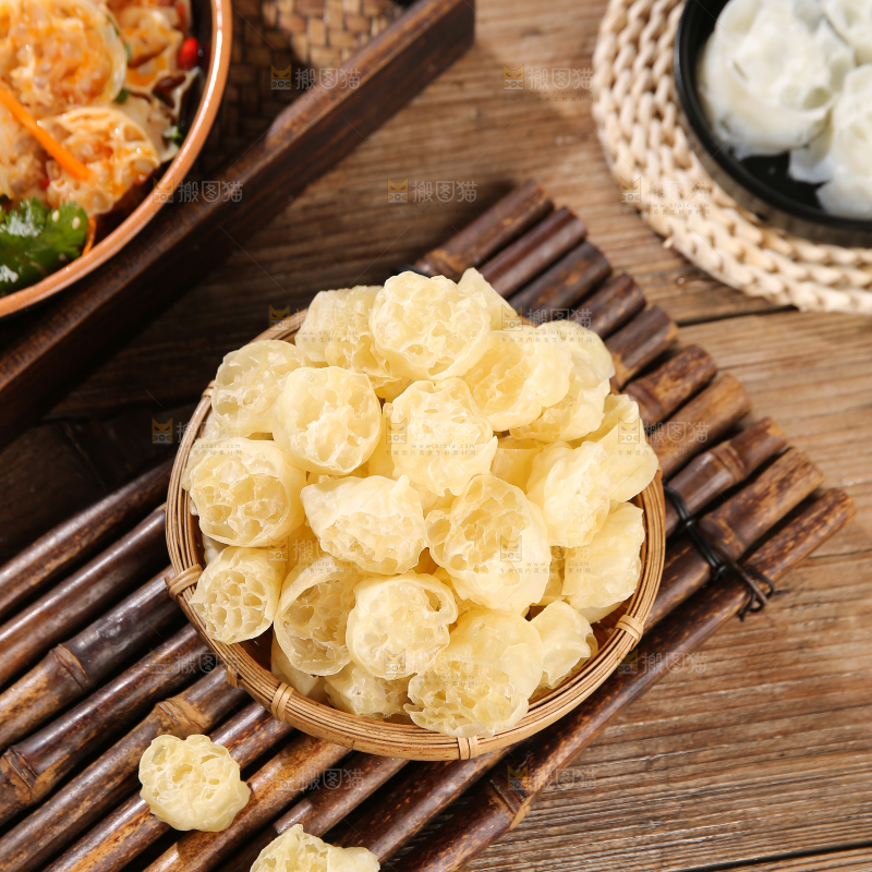 深底上的原味面藕