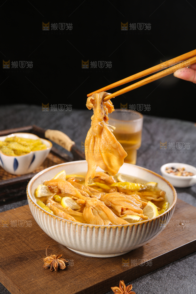 深底上的无骨鸭掌