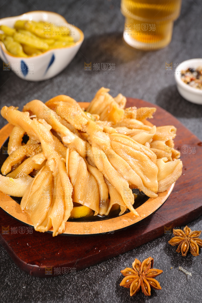 深底上的无骨鸭掌