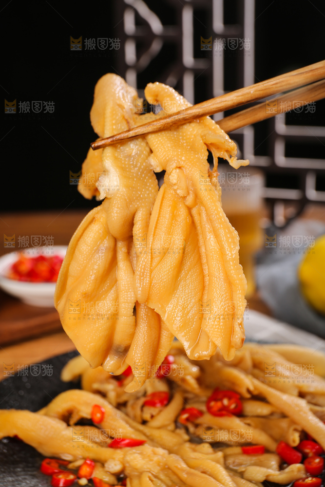 深底上的无骨鸭掌