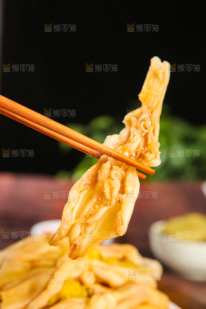 深底上的无骨鸭掌