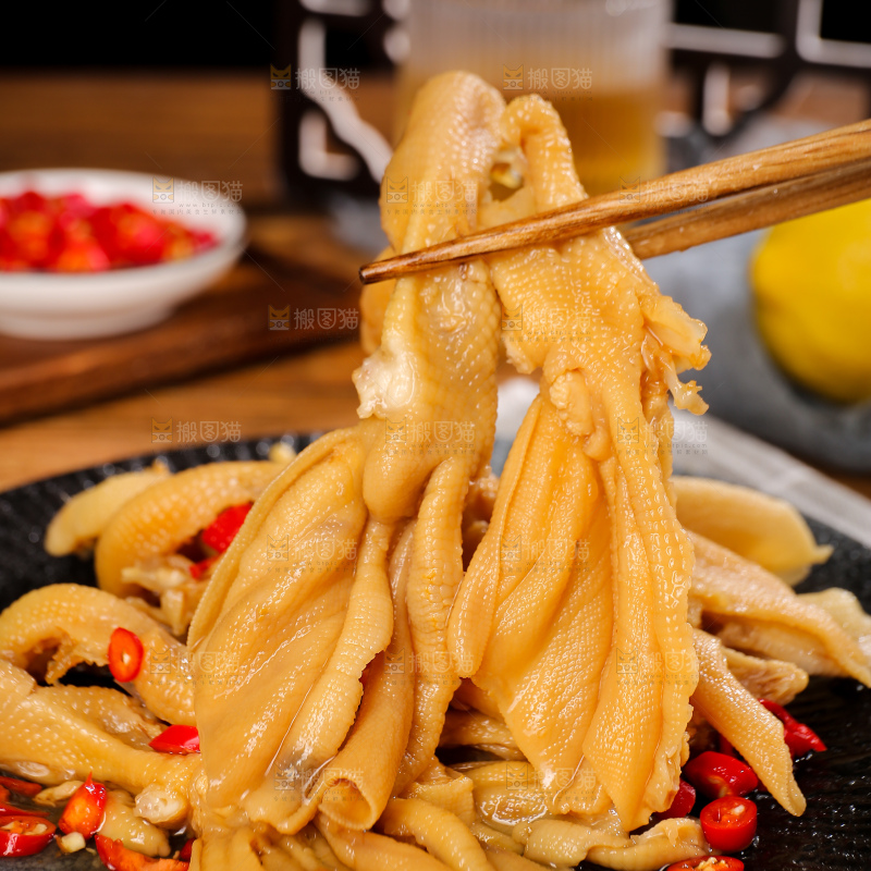 深底上的无骨鸭掌