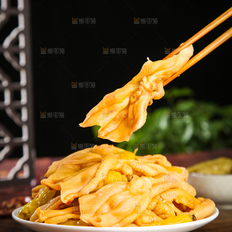 深底上的无骨鸭掌