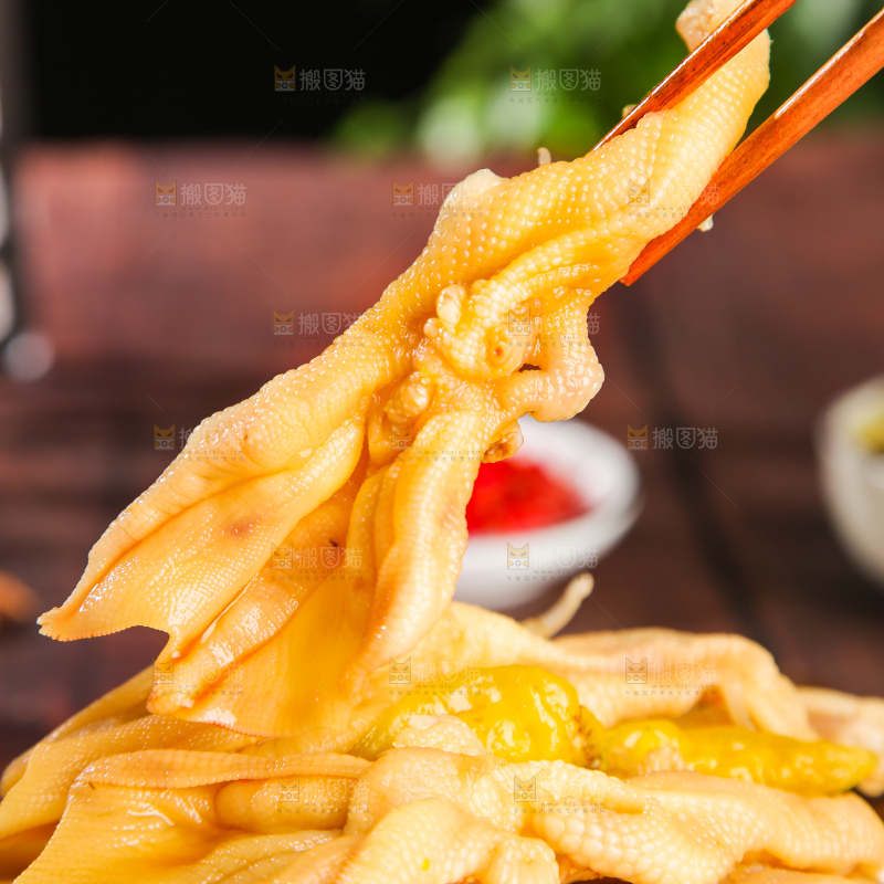 深底上的无骨鸭掌