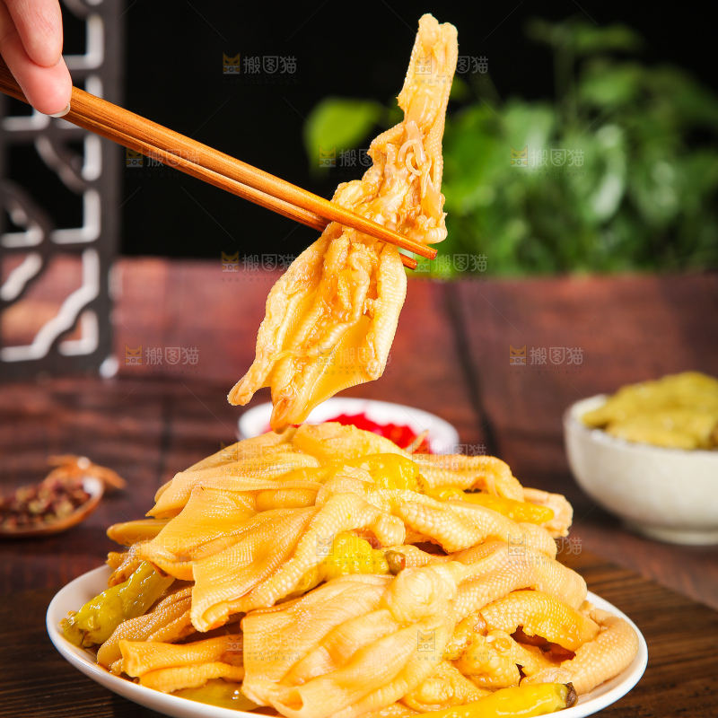 深底上的无骨鸭掌