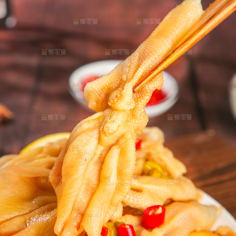 深底上的无骨鸭掌