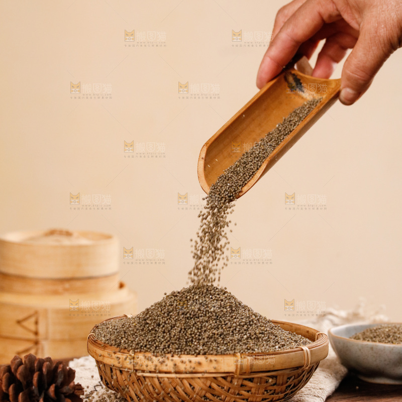 深底上的黑小米