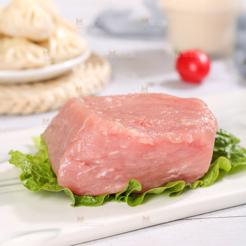 浅底上的五花肉