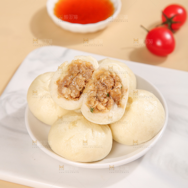 浅底上的发面小笼包