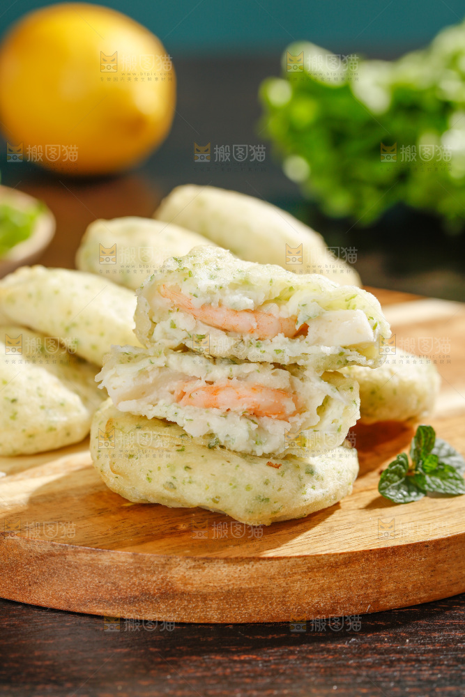 深底上的鲜虾饼