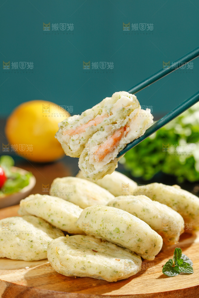 深底上的鲜虾饼