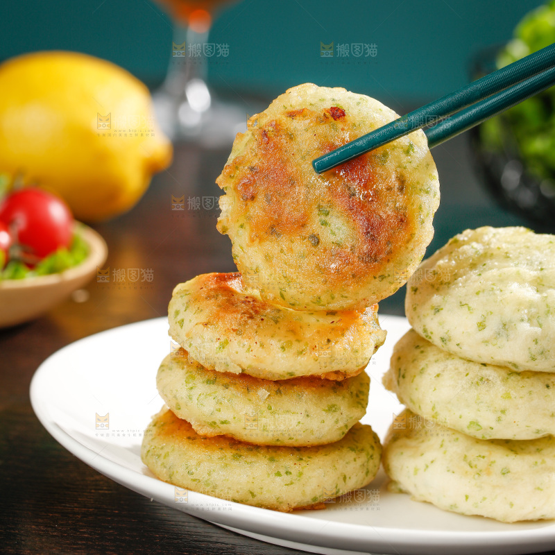 深底上的鲜虾饼