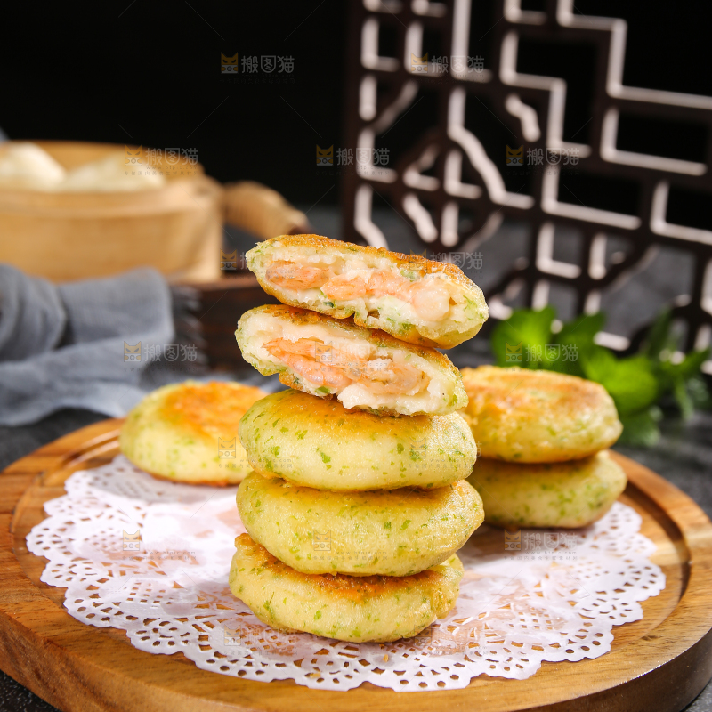 深底上的鲜虾饼