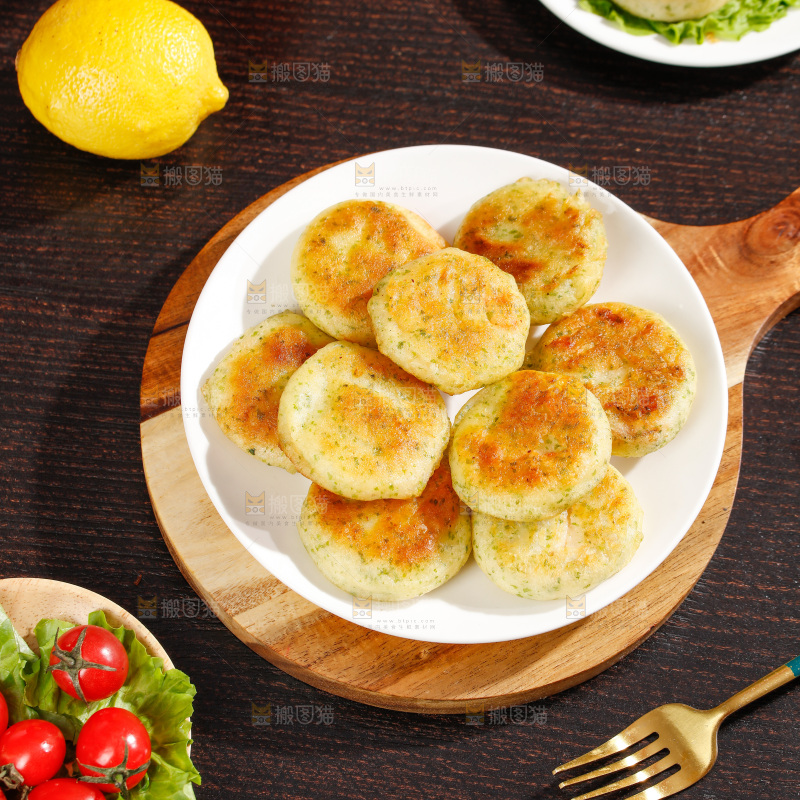 深底上的鲜虾饼