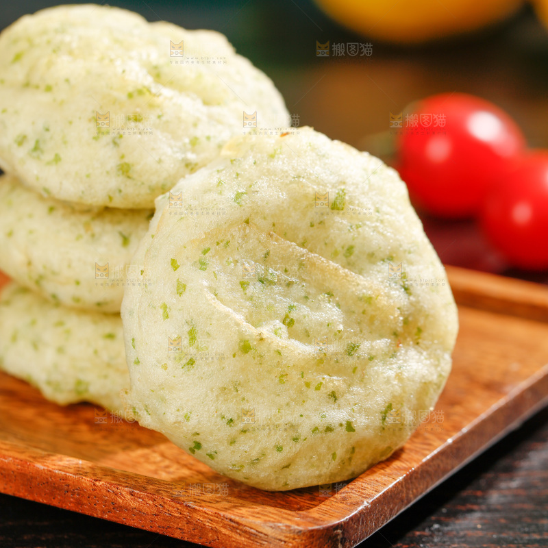 深底上的鲜虾饼