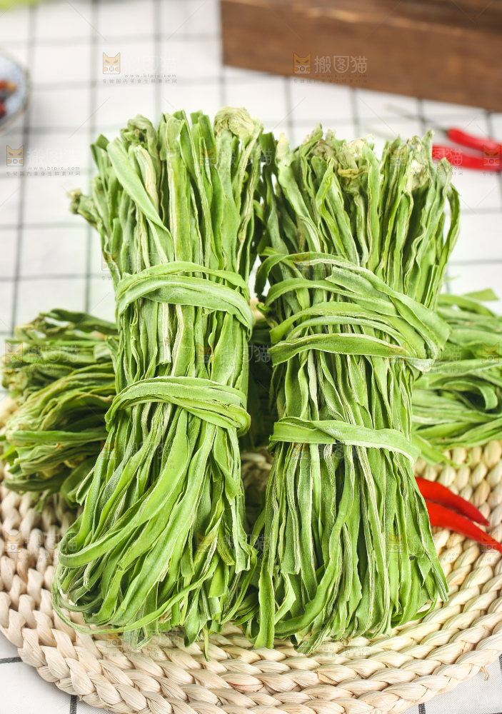 浅底上的贡菜