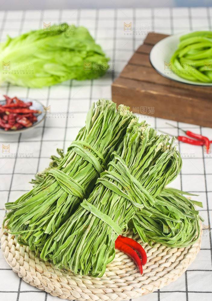 浅底上的贡菜
